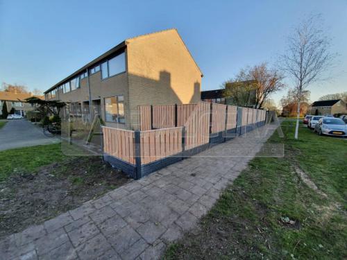 friesland-tuinmaterialen-hout-beton-schutting-1200-project-12